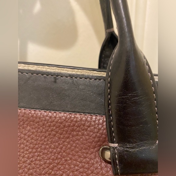 Coach purse  pebbled leather.  Used. Ox blood, cream, black - Picture 12 of 16